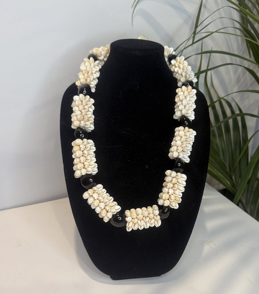KOA Shell Necklace with Pu'a Loriana's NZ