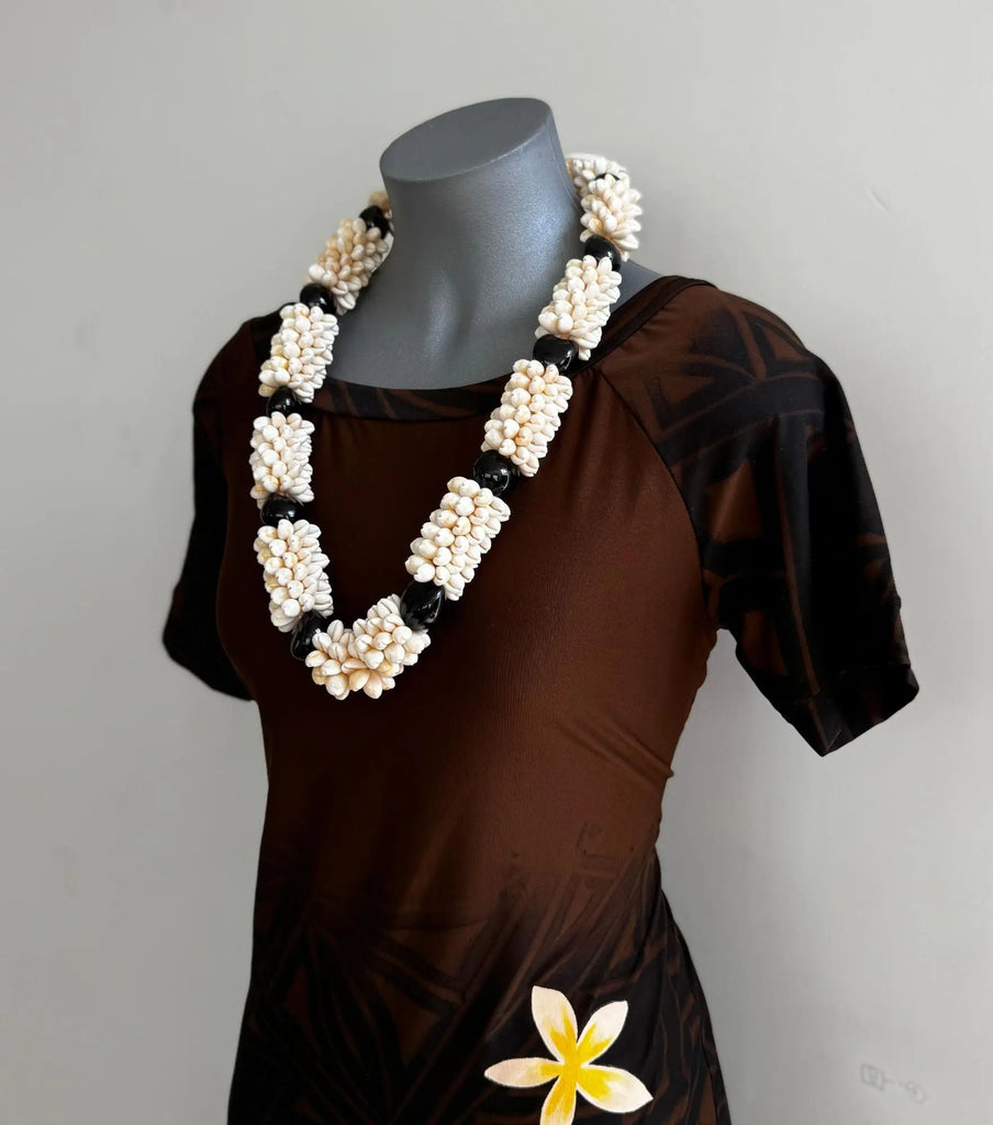 KOA Shell Necklace with Pu'a Loriana's NZ