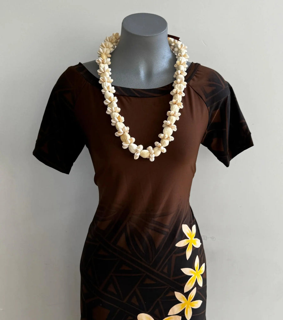 LILO Shell Necklace with Pu'a Loriana's
