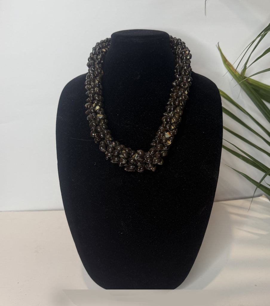 Women's Black Shell Necklace Loriana's