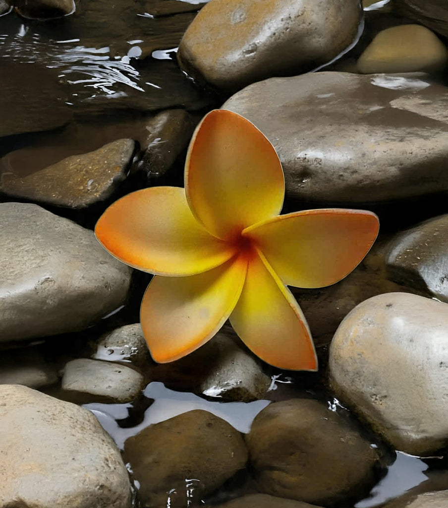 MILAN Small Plumeria Loriana's
